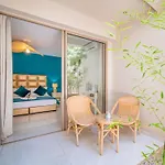 Villa White High-Standing - Breakfast