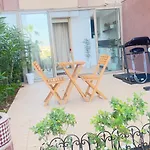 Appartement De Luxe Avec Jardin Vue Sur La Piscine Golf Securise 24H Sur 24 A 5 Minutes De L Aeroport