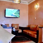 Stylish Moroccan Apartment Near Majorelle Garden, Wi-Fi, Free Airport Shuttle