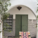Riad Yu Yu