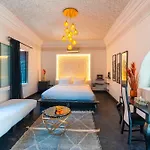 Riad L\'Ecole