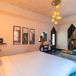 Riad L\'Ecole