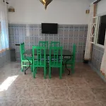 5 Min Aeroport Appartement Avec Terrasse Et Grand Appartement