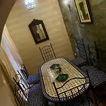 Riad 4 Chambres Avec Piscine Et Petit Dejeuner