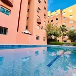 Appart F3 De Luxe A Gueliz - 5 Min De La Gare - Piscine, Wifi, Parking Au Coeur De Marrakech