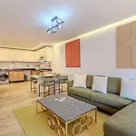Large Elegant 2Br Apt In Gueliz