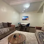 Elegant Appartement 2 Chambres Avec Piscine Et Climatisation A Gueliz