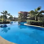 Prestigia Luxury Golf-View Escape