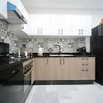 Duplex Safiya Suites And Services