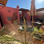 Dar Dabakech, Proche Jemma El Fna, Souk, Centre Medina, Logement Entier De 2 A 6 Personnes