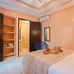 Private Riad 3Ch Salon, Terrasse Avec Jacuzzi , A Jemaa El Fna