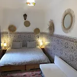 Riad Yu Yu