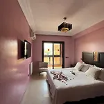 Gueliz, Majorelle, Beautiful Apartment With Large Terrace