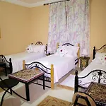 Hostel Villa Red City