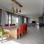 Villa Essra