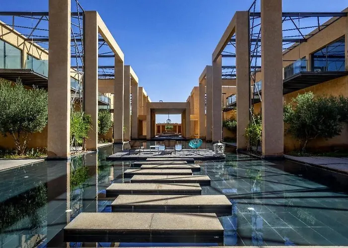 Oliver Palm Resort