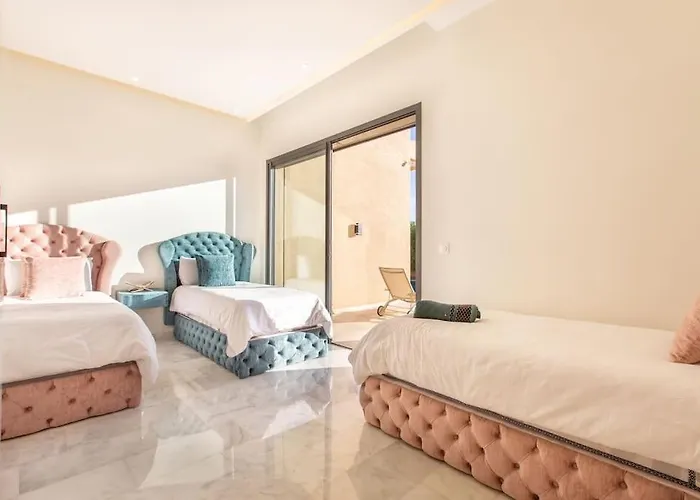 Villa Hawai, Ss Vis A Vis Avec Espace De Sport , Piscine Chauffee