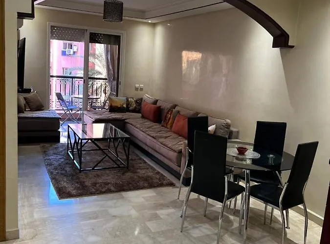 Luxuary Appartment In The City Center