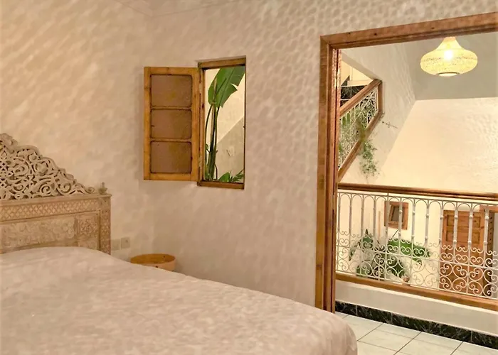 Riad With 3 Swimming Pools