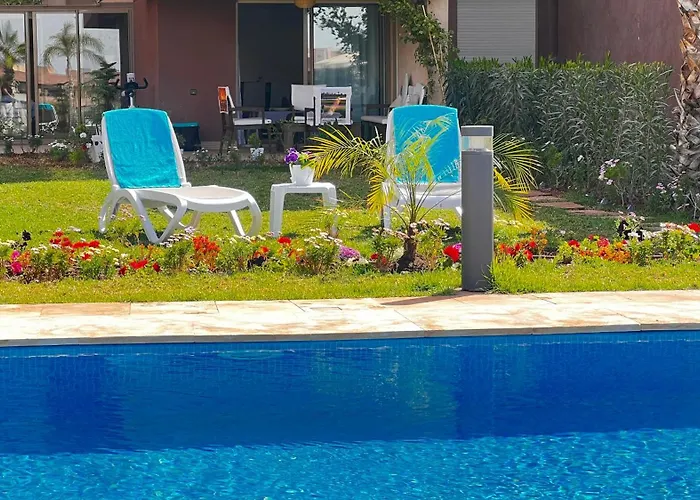 Appartement De Luxe Avec Jardin Vue Sur La Piscine Golf Securise 24H Sur 24 A 5 Minutes De L Aeroport