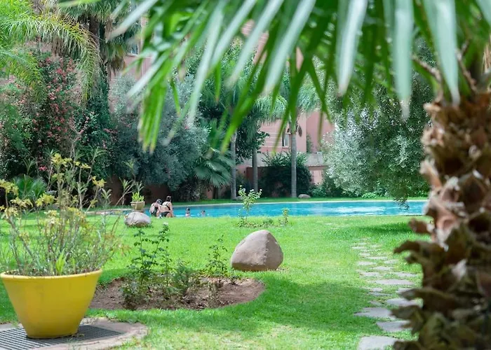 Bel Appart Hivernage Avec Belle Terrasse