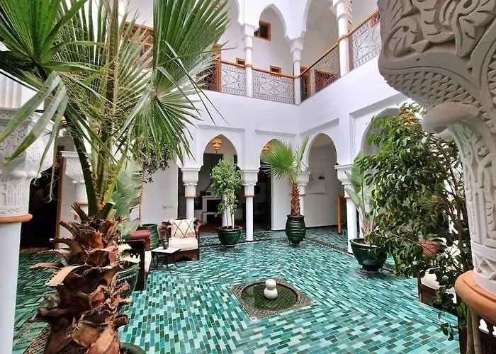 Riad Laklak Nouvelle 400M2 Mit Pool In Der Medina