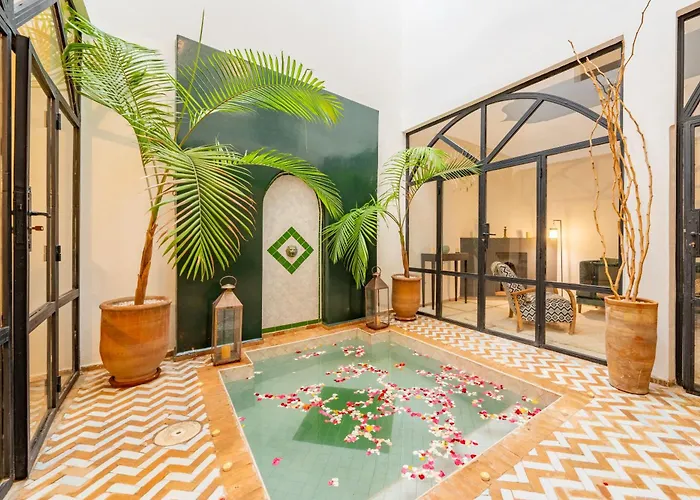 Riad Aouzal Exclusif-Breakfast-Pool