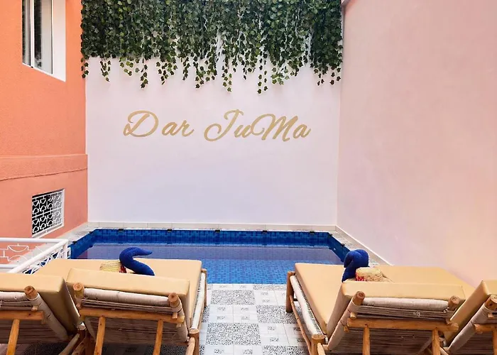 Appart Hôtel avec Terrasse et JACUZZI PRIVE