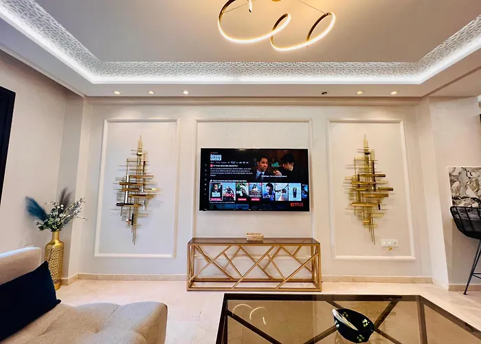 E-Appartement De Luxe Centre Gueliz Piscine Parking Fibre Netflix