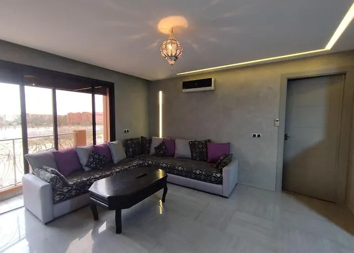 Appartement Calme, Proche De Toutes Commodites