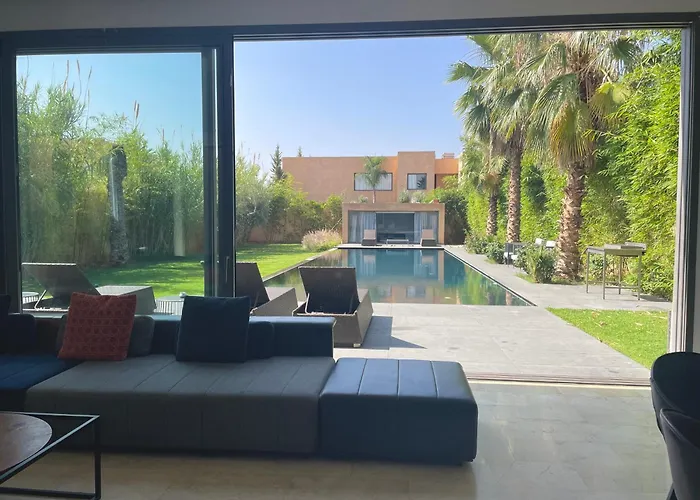 Luxury Palm Villa