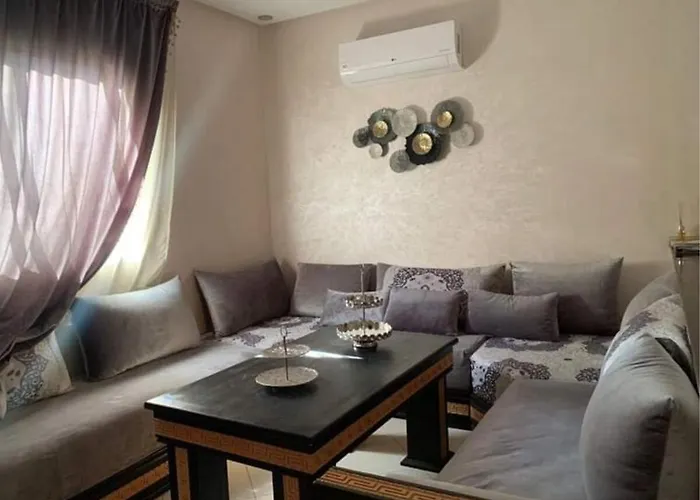 Well-Equipped Apartment