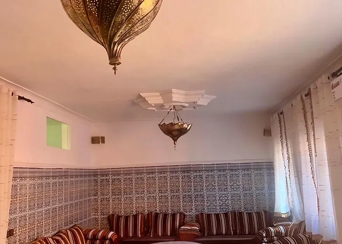 5 Min Aeroport Appartement Avec Terrasse Et Grand Appartement