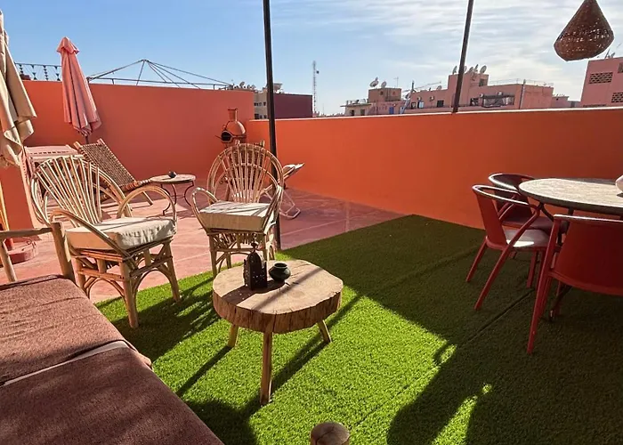 Charmant Appartement Avec Grande Terrasse Au Coeur De Marrakech !