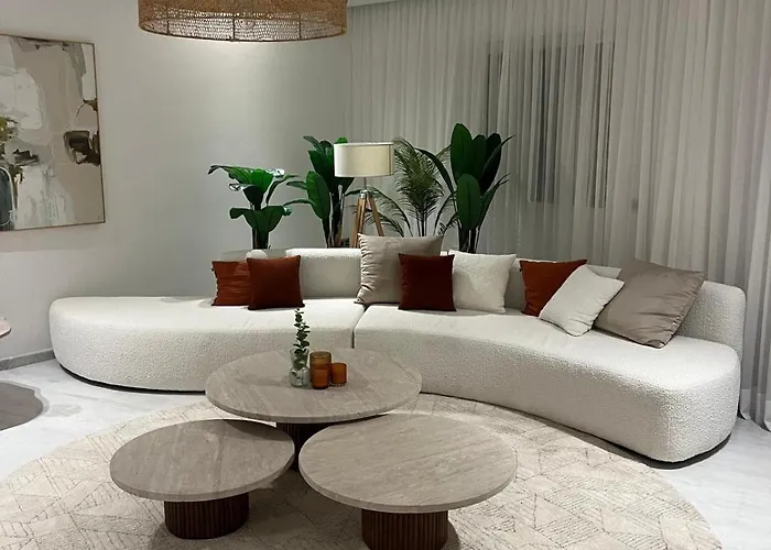 Incroyable 3 Room Pool 5 Min De M Avenue