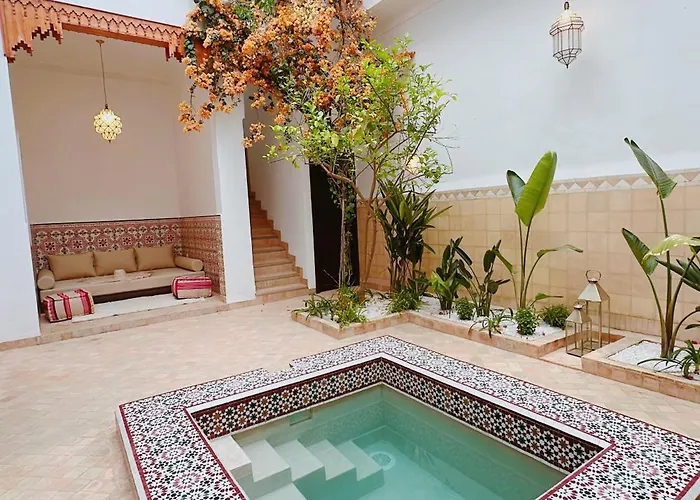 Riad Solila, 4 Suites King Size, Menage Et Breakfast Inclus