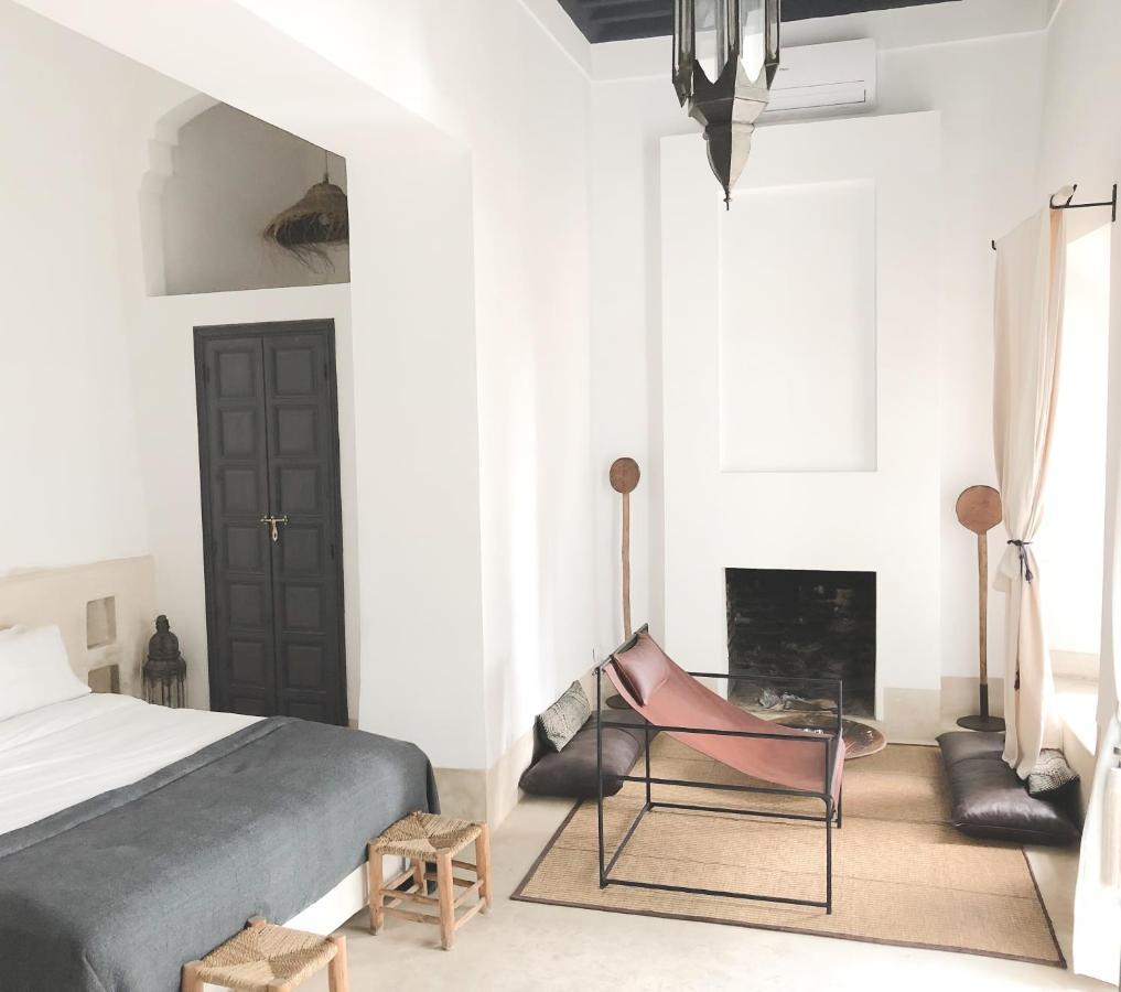Dar-k Bed & Breakfast