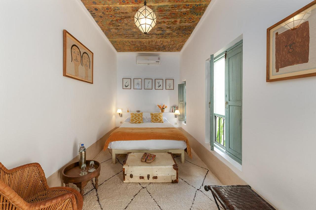 Le J Riad