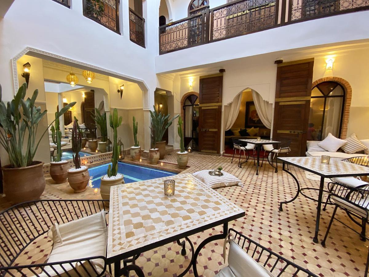Riad Laora