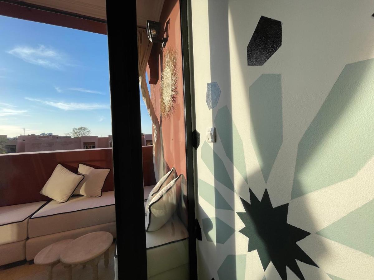 Apartment Chimera & *