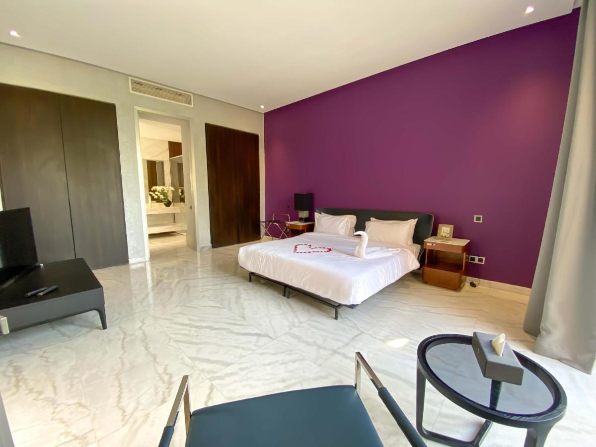 Villa Oliver Palm Resort *