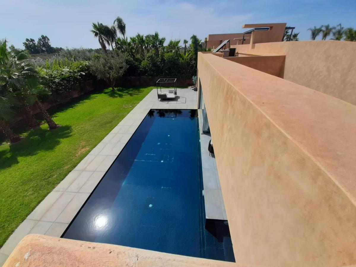 Oliver Palm Resort Villa