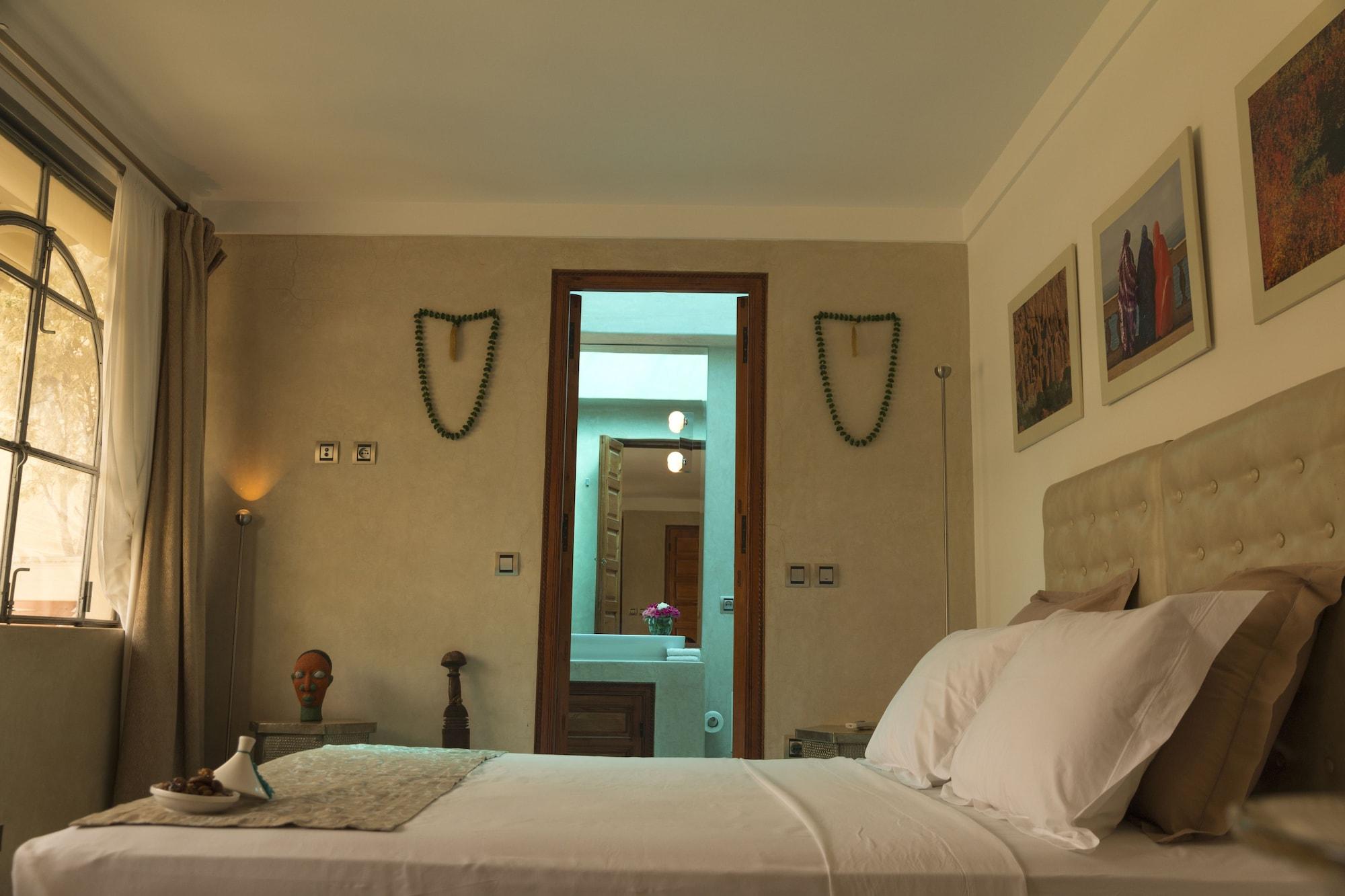 Infinity Sea Riad