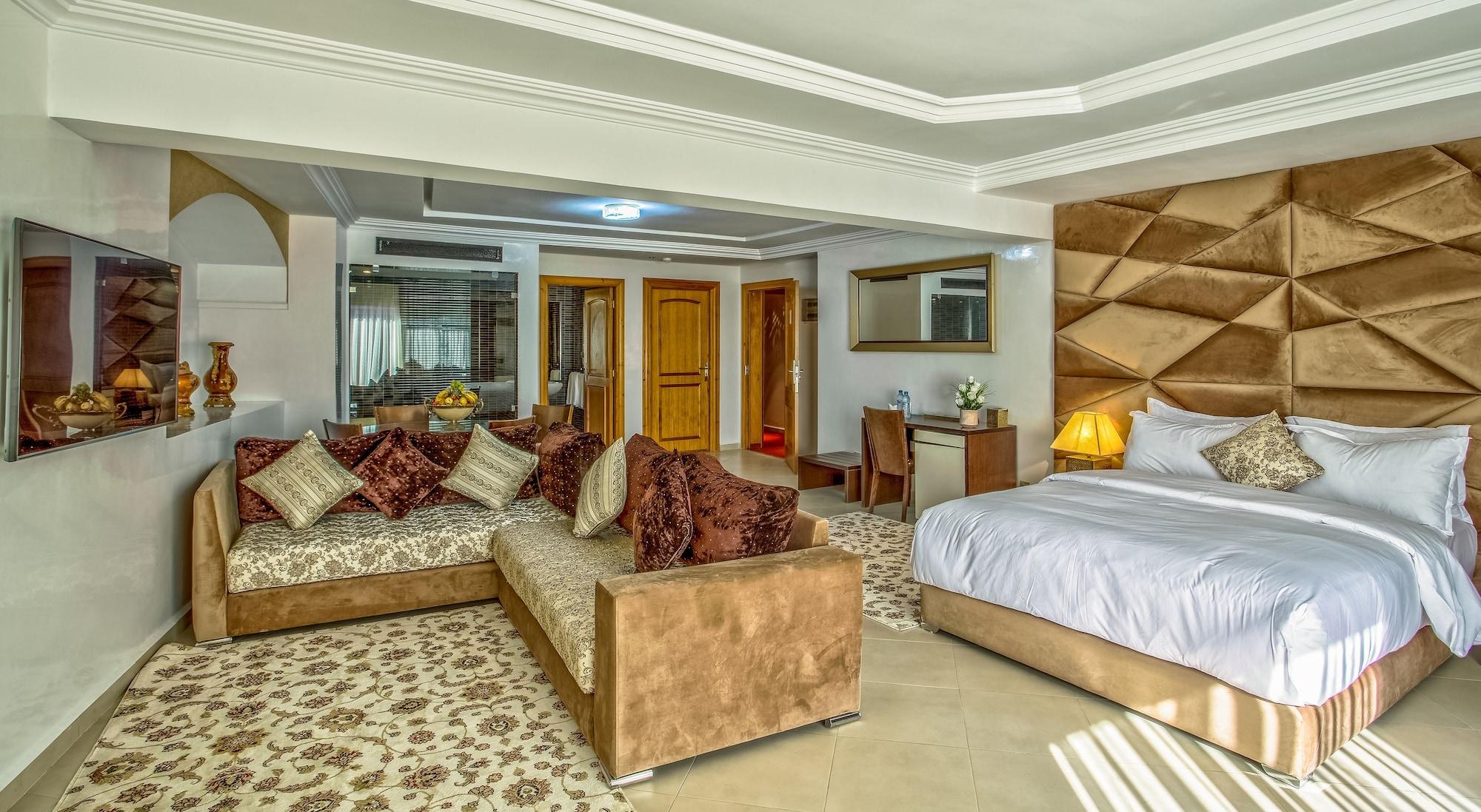 Yaad Hotel 3*