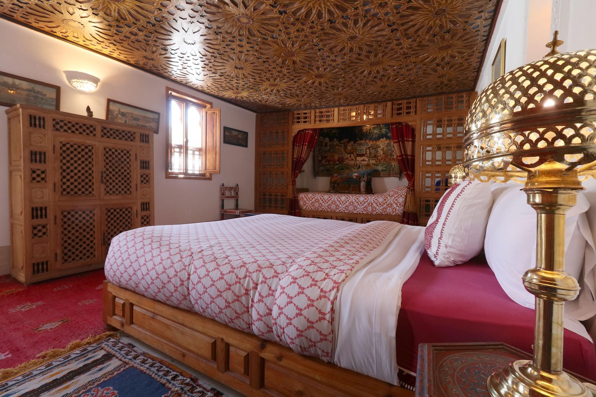 Zineb Riad 3*
