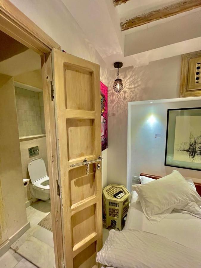 Bck Art Riad 4*