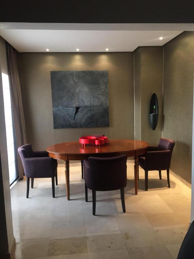 Appartements 2 Chambres Piscines Premium Apartment