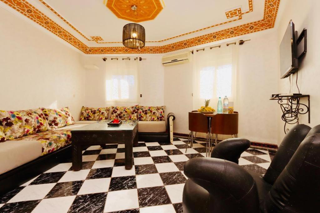Qarya Syahia Apartment *