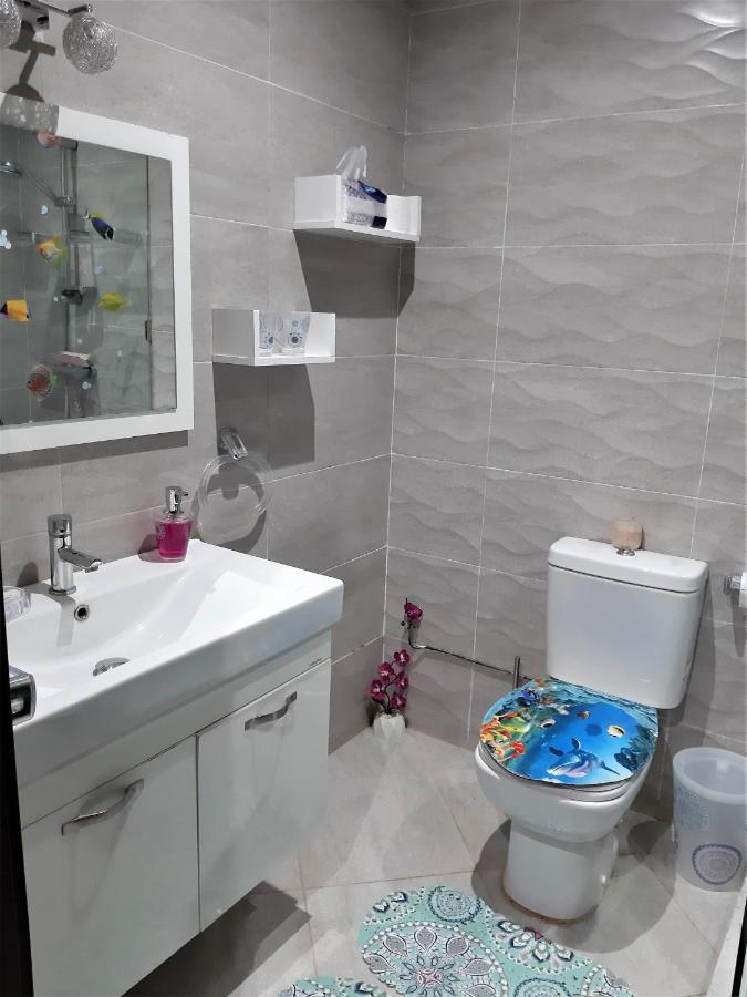 Apartamento Pour Familles En Avec Piscine Et Wifi *