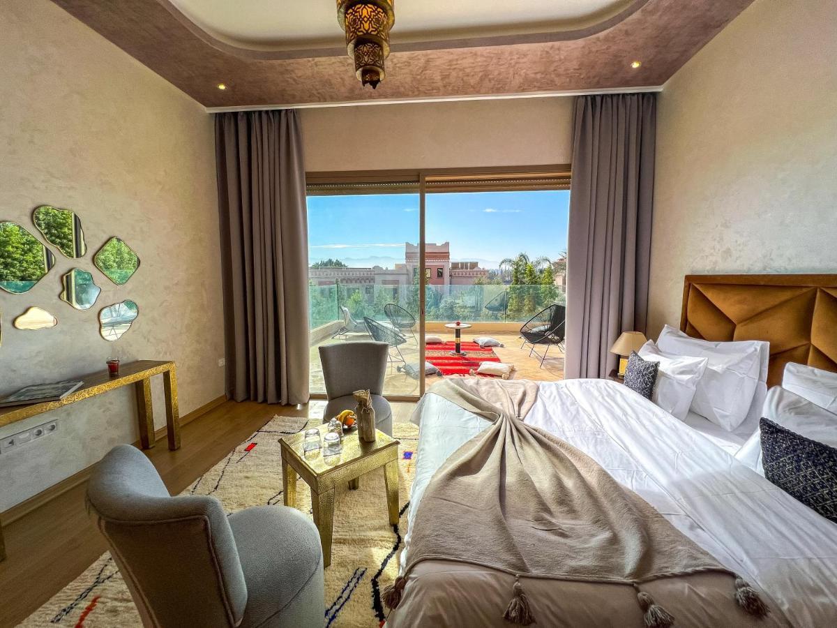 Saphir & Guest house 5*